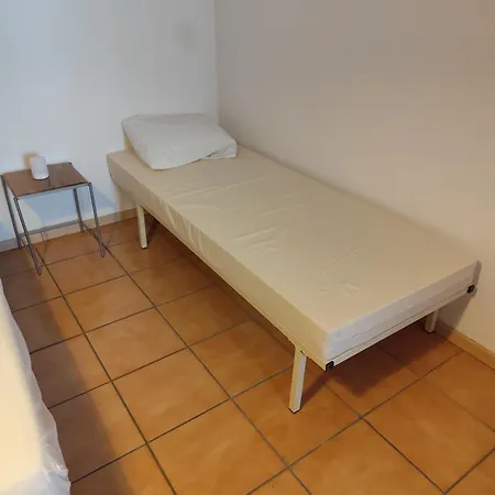 דירה F1 Plain-pied *